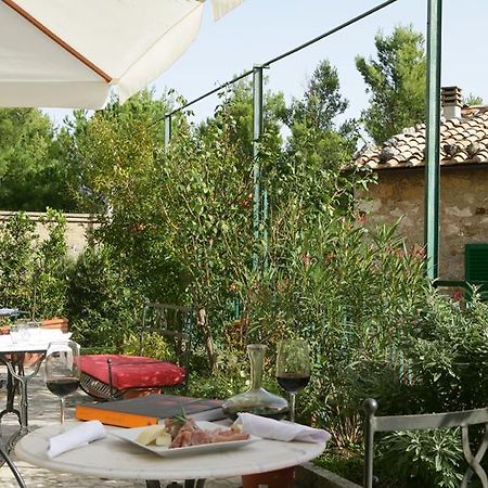 Locanda La Pieve Semproniano Exterior foto